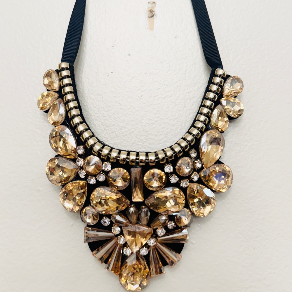 Elegant Gold and Black Statement Necklace